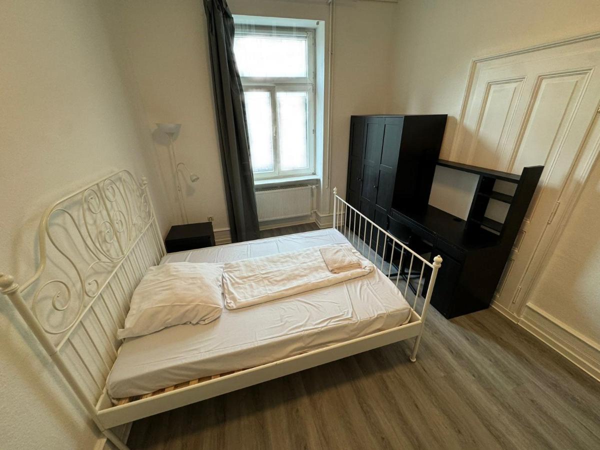 Juno Apartment