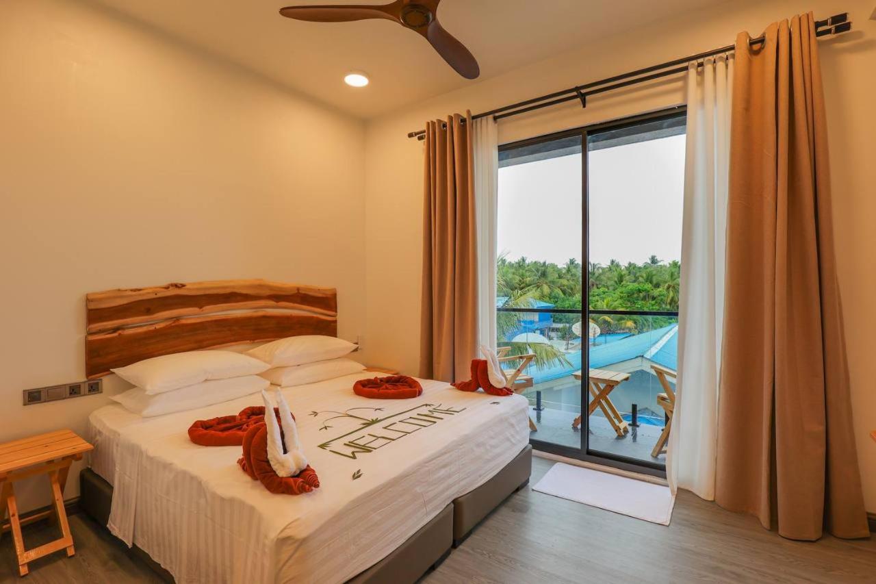 Kin'bi Inn Guest House and Shopette - 4