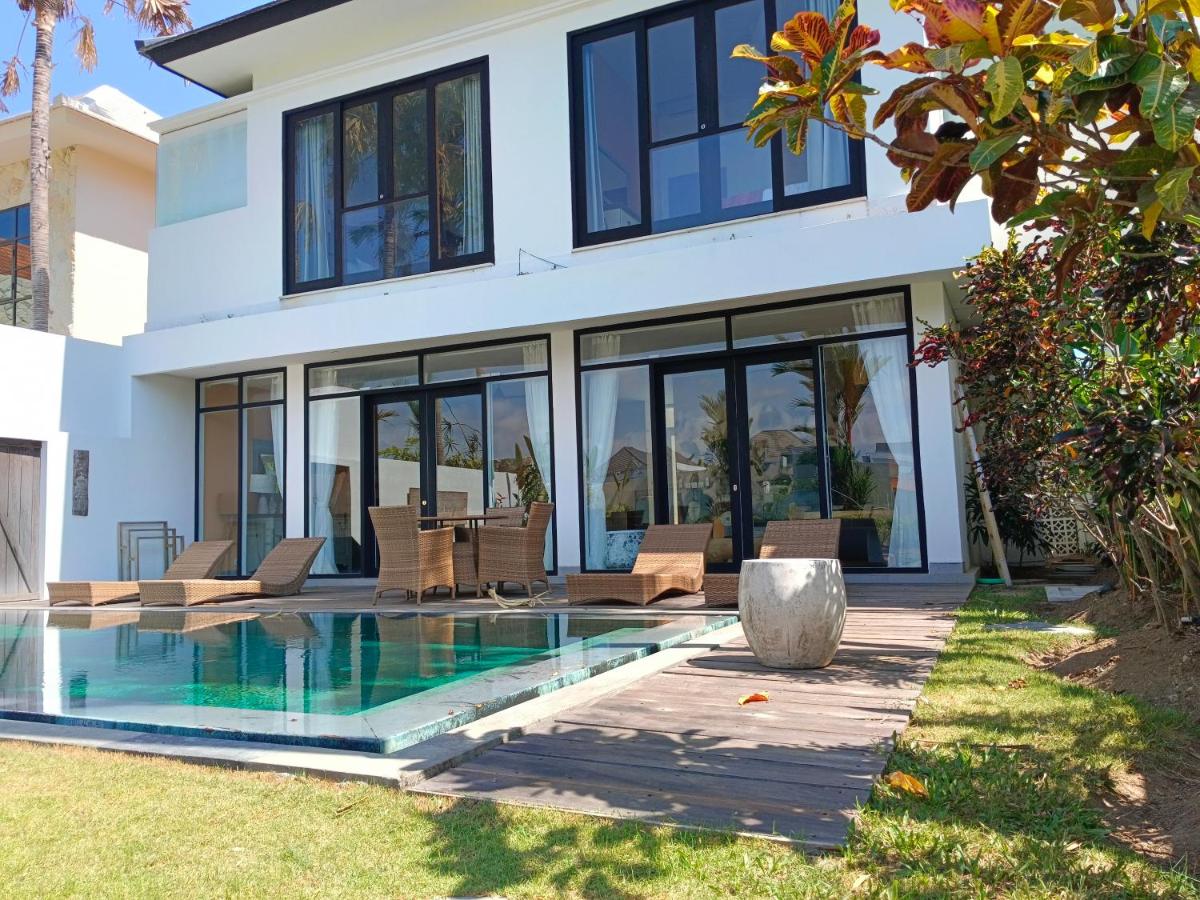 Tropikal villa 2 bedrooms in seminyak Bali - 4