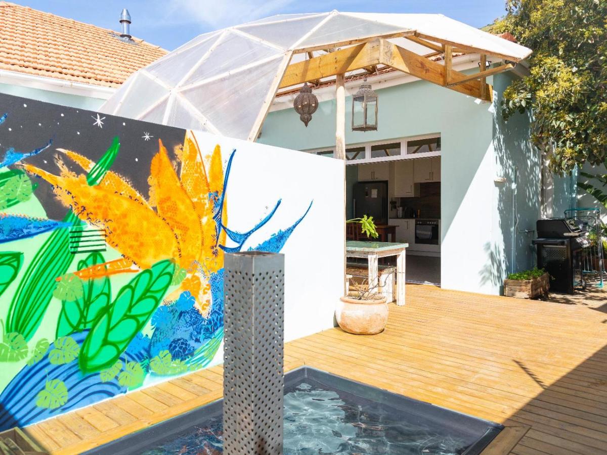 Starry Starry Night - Cape Town in Three Anchor Bay - 3