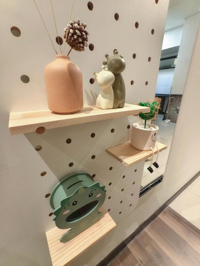 Molek Regency Studio 10 min Austin I 15 min CIQ -4pax PetFriendly, Netflix High Floor Unblock City Pool View, 1Carpark - 3