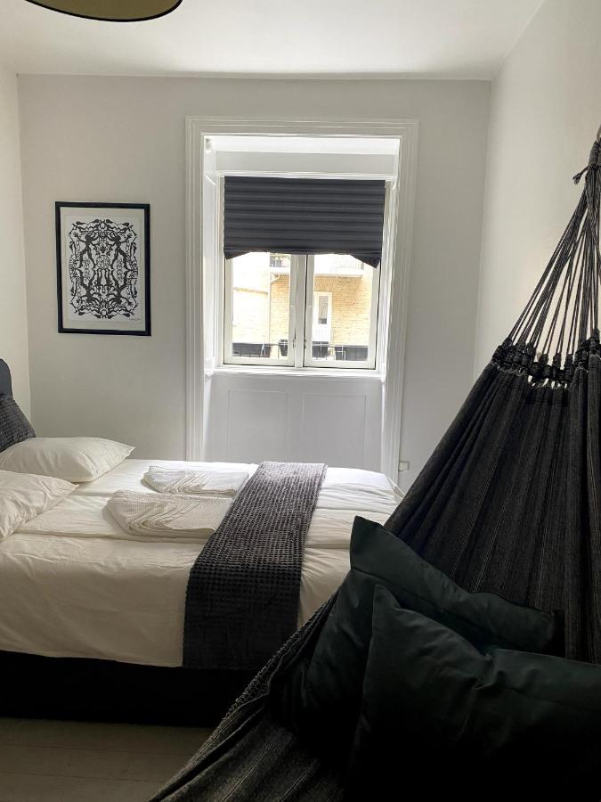 Quiet room in lively area with helpful Host! - 2