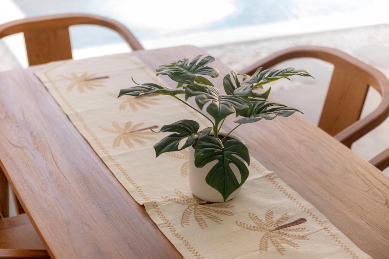 Astana Chinta Villa in Berawa Beach - 5