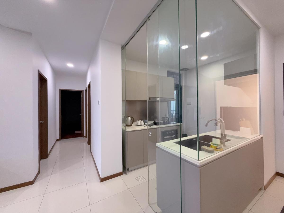 GYDEN STAYCATION #Crescent Bay Suite Near Mid Valley Megamall - 3