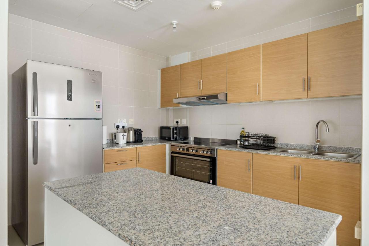 Silkhaus Vacation Homes Chic 2BR Stay at Sigma II in Al Reem Island - 4