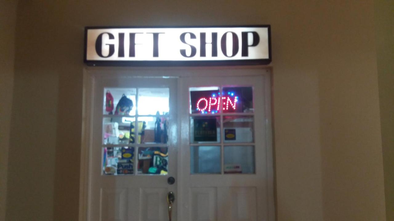 Beachcomber Club Resort - 4