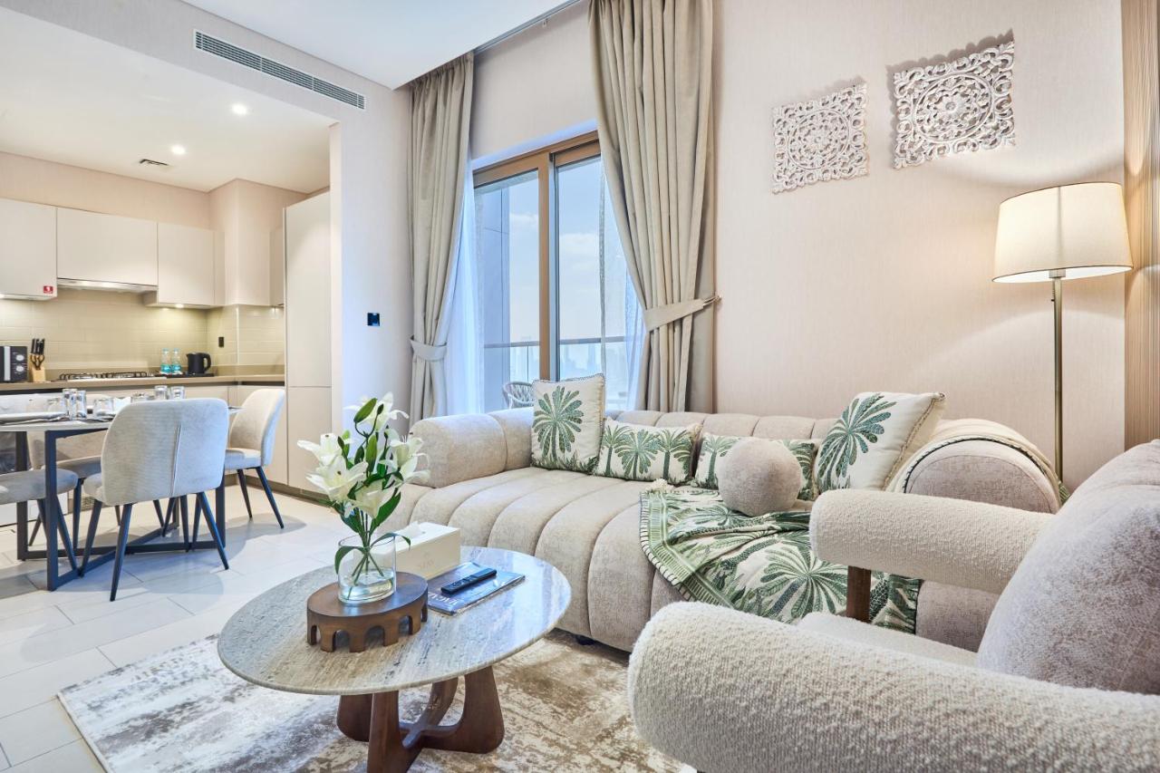 STAY BY LATINEM Luxury 1BR Holiday Home CVR A3304 near Downtown - 5