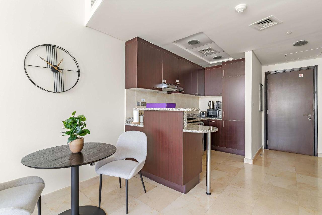 Silkhaus Vacation Homes Gallery Studio at Sky Gardens in DIFC - 4