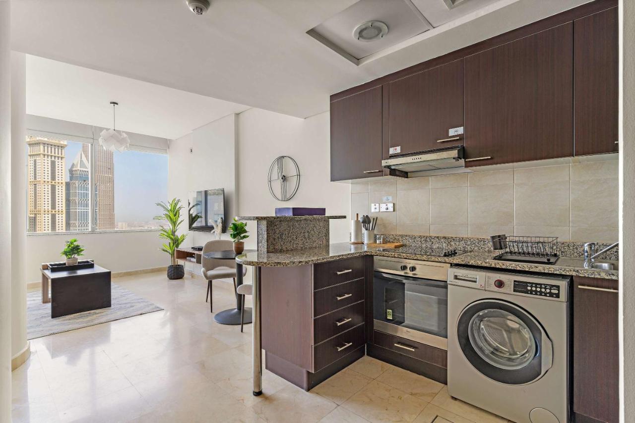 Silkhaus Vacation Homes Gallery Studio at Sky Gardens in DIFC - 5