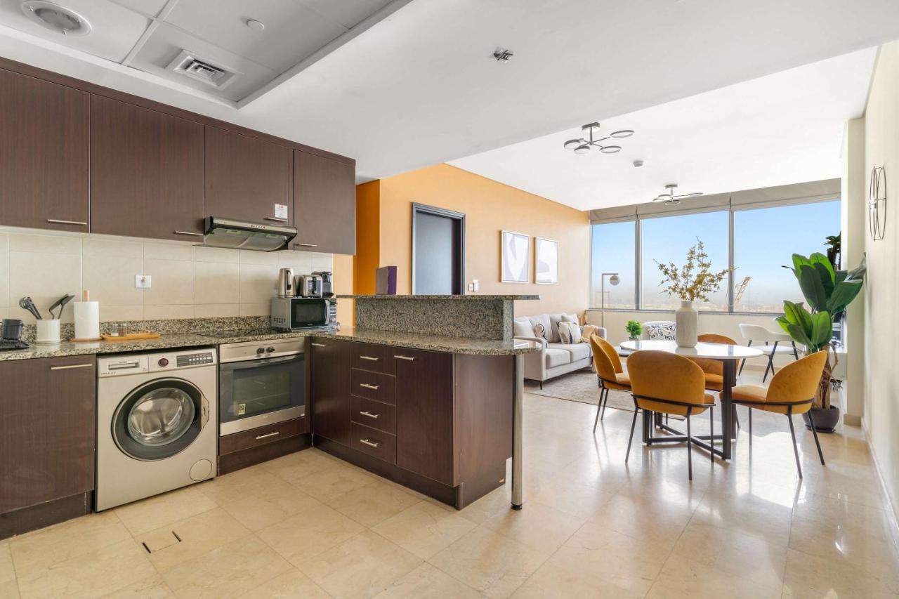 Silkhaus Vacation Homes Classic 1BDR in DIFC at Sky Gardens - 2