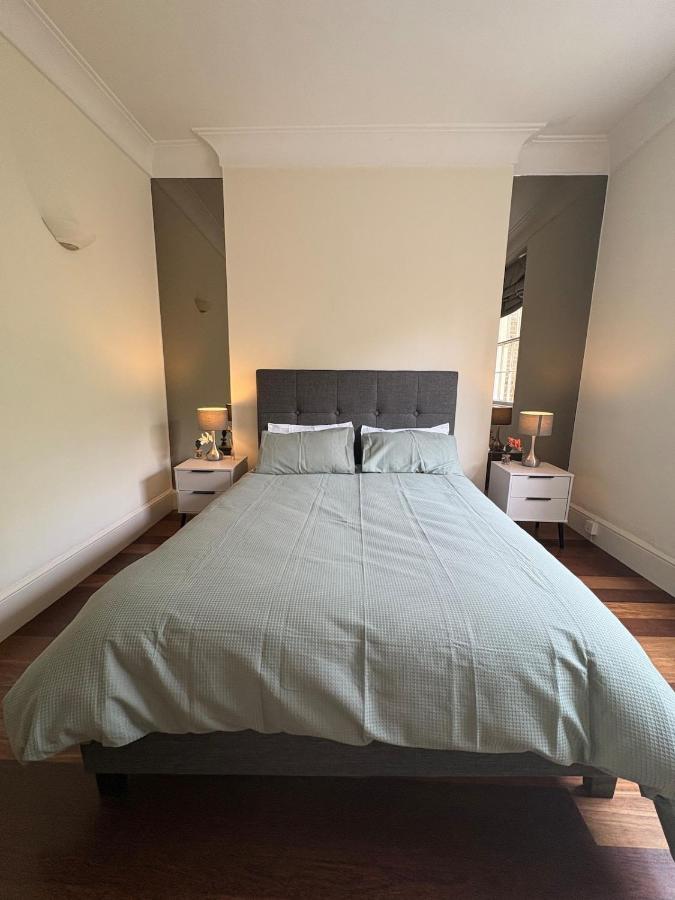 Stylish 1 Bed in Knightsbridge Prime Location - 4