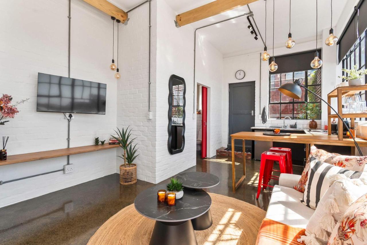 Trendy Salt River Loft Apartment - 4