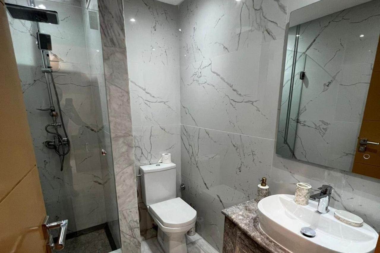 1Bed Apartment - Sleeps 4 - Balcony Wifi Parking - 3