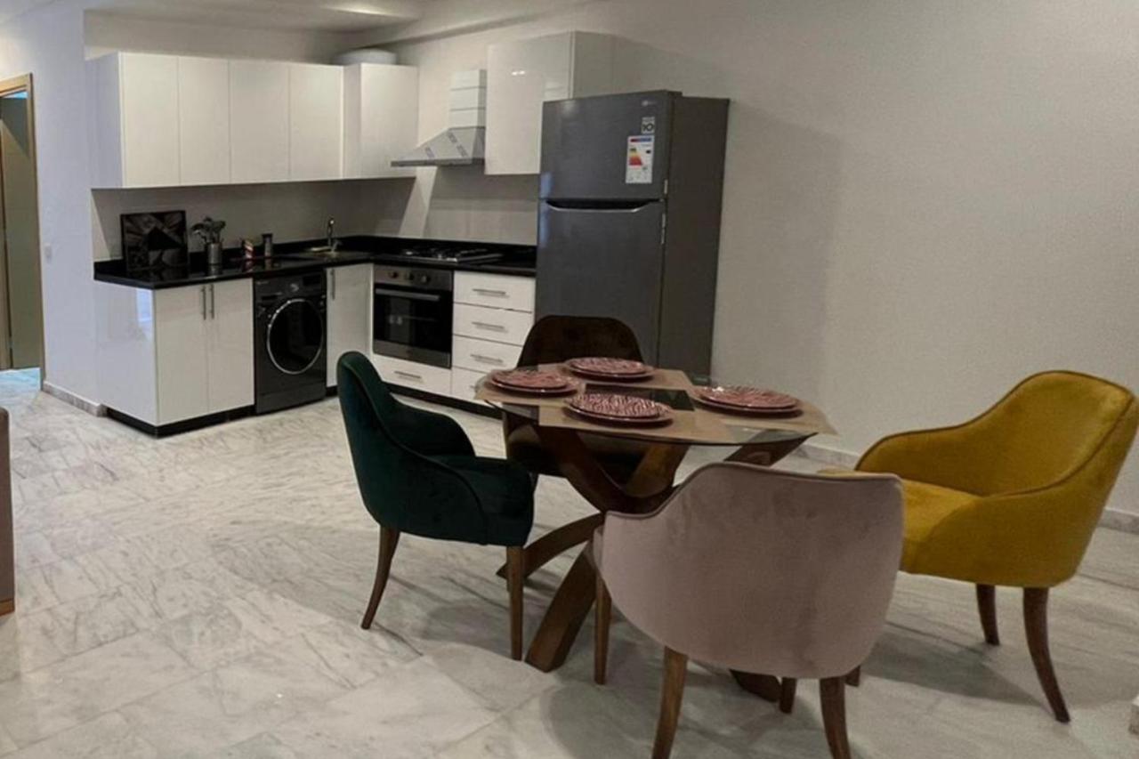 1Bed Apartment - Sleeps 4 - Balcony Wifi Parking - 4