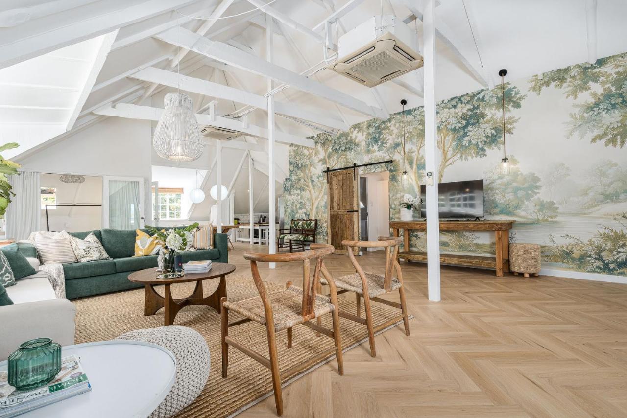 Falcon House Luxury Apartments - 4