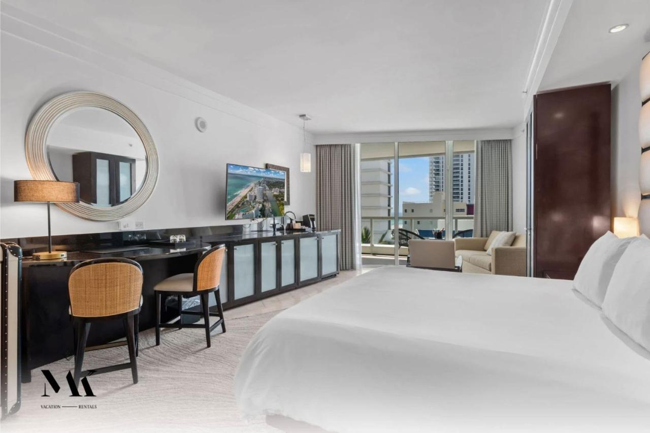 FontaineBleau Resort Balcony w Ocean and City View - 4