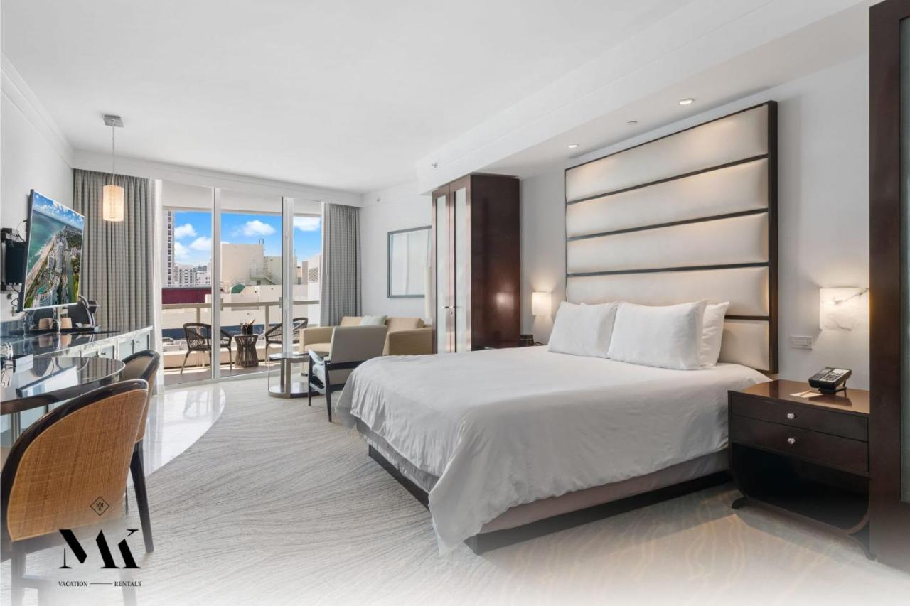 FontaineBleau Resort Ocean plus Bay View w Balcony - 2