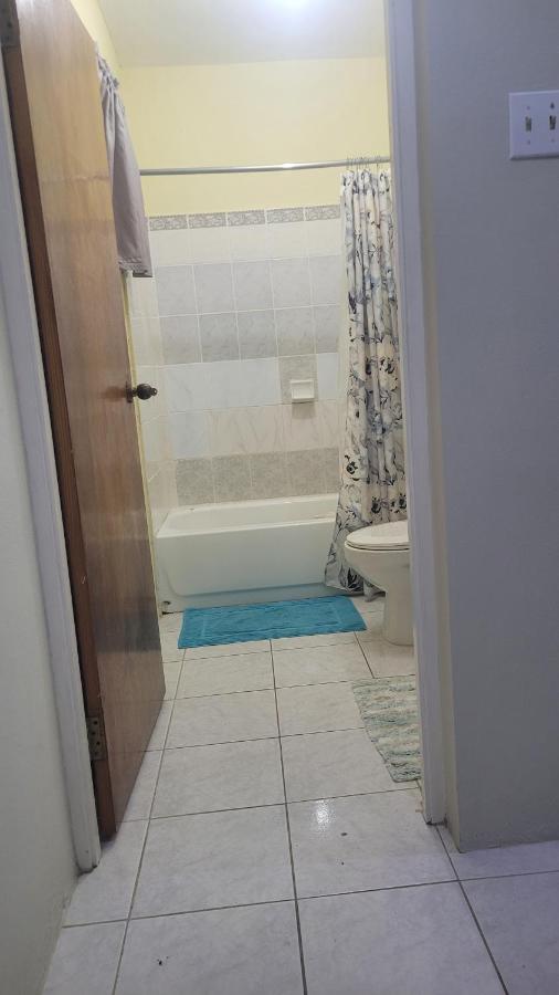 Ultimate Chill 1BDR Browns Town #1 - 3