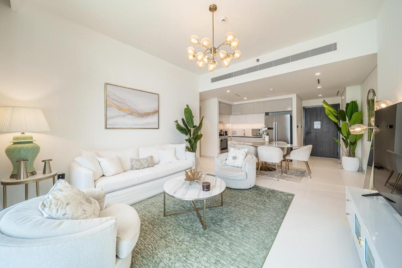 Modern 2BR Retreat with Stunning Sea Views - 5