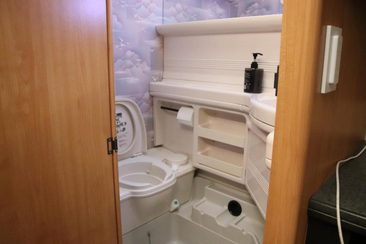 Full Service Caravan 3 - 3