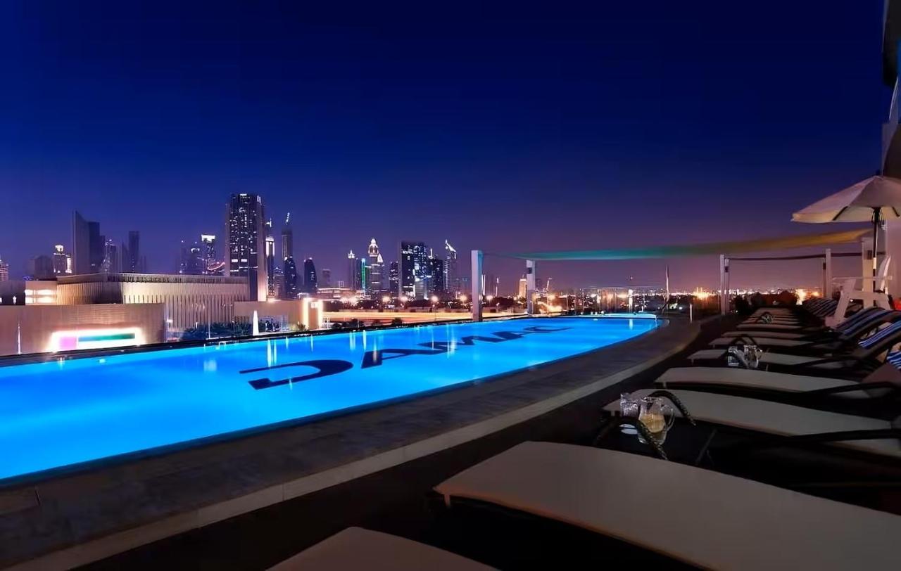 Luxurious Apartment 500 Meters Next to Dubai Mall - 4