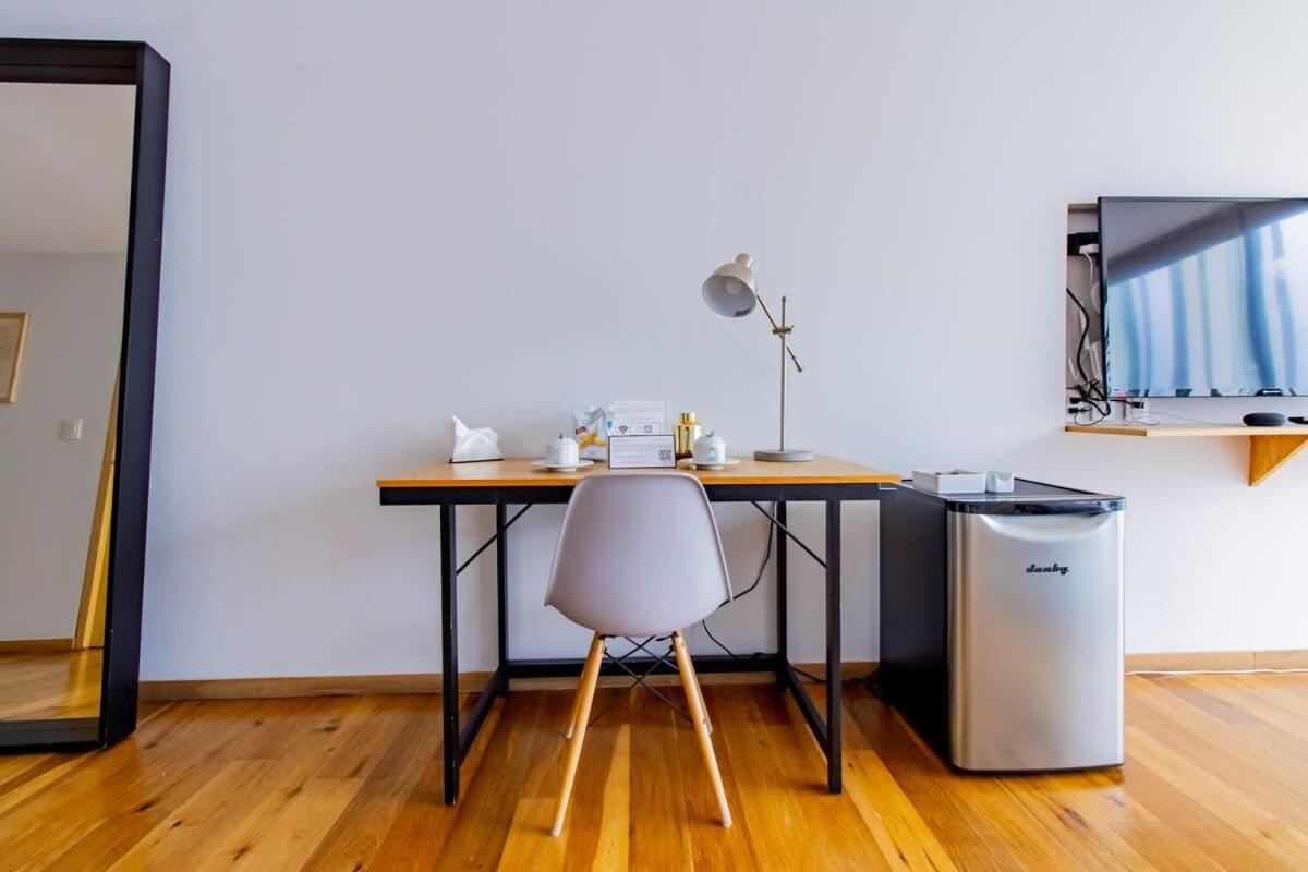 Capitalia Opulent Loft Chic Sleek Design - 3