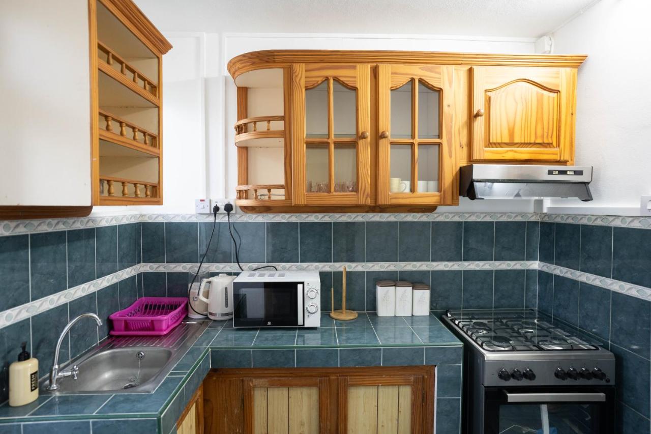 Seaview Apartment by Beach - 4