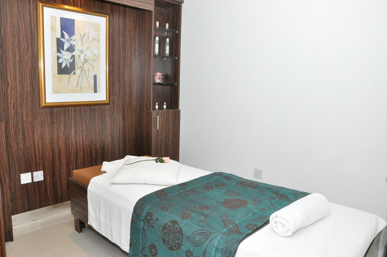 Phoenix Plaza Hotel Apartments - 2