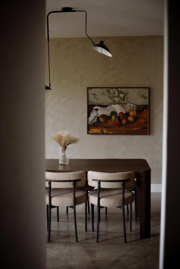 Cozy Charm in West Hollywood - 3