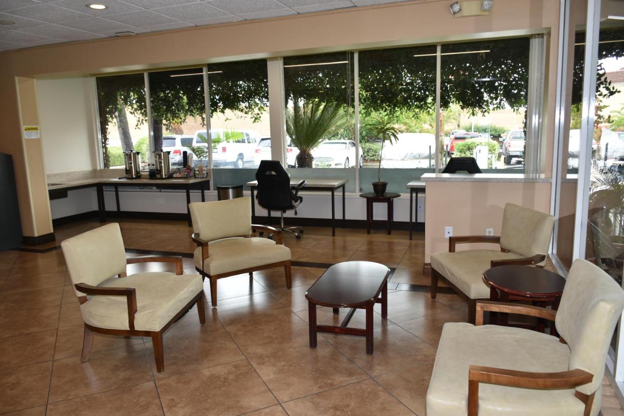 Ontario Airport Inn — photo 20