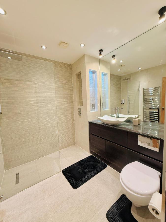 Tower Bridge Apartments - 3