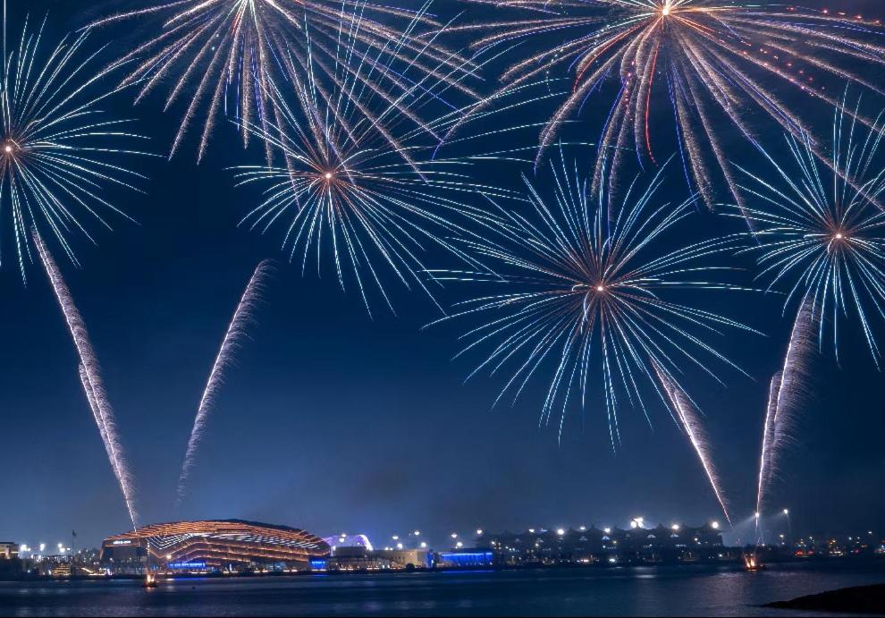 The Surfer's Yas 2BR plus Study Apartment, Full canal & pool view, Theme Parks Yas - 3