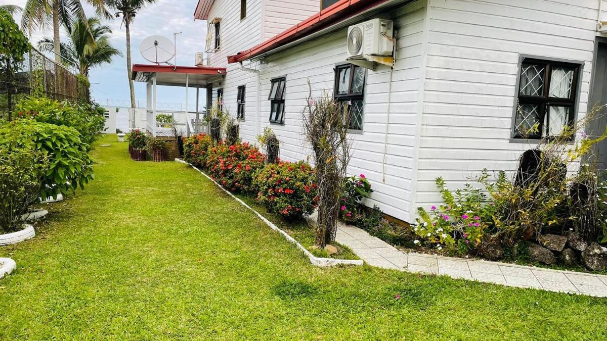 Beachfront 4BR BnB with Pool at Laucala Beach - 4