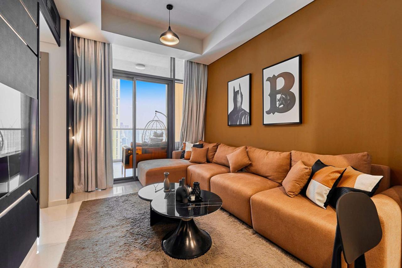 Luxury 2BR with Skyline Views Prime Business Bay Location - 2