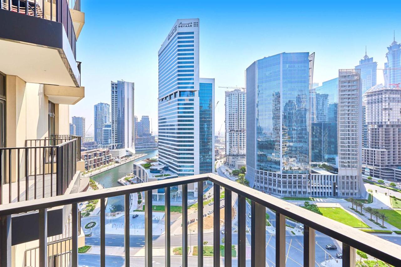 Luxury 1BR in Central Business Bay - 3