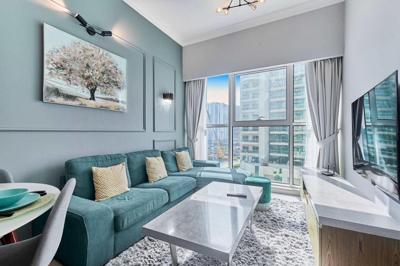 Luxury 1BHK with Stunning Canal View Business Bay - 5