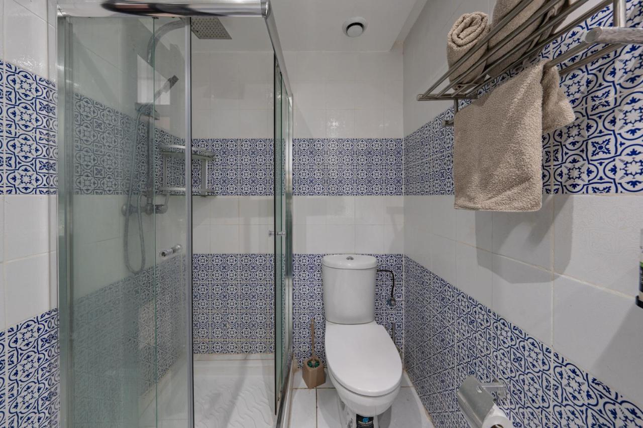 Luxury Residence with 2 Terraces Pool and Garden View Security and Self Check-in - 3