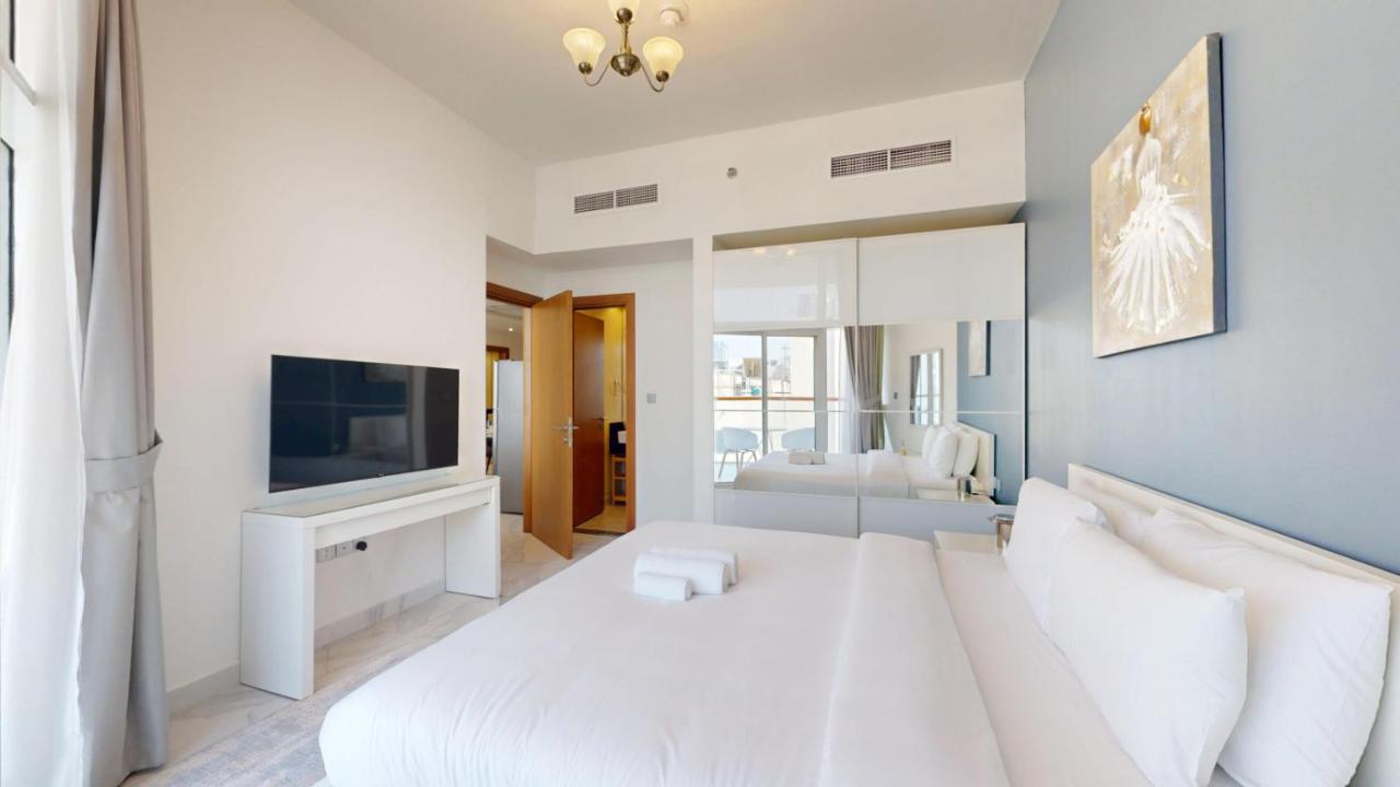 Vacationer Holiday Homes l Elegant 1 Bed 19th Floor I Business Bay I Steps to the Canal - 2