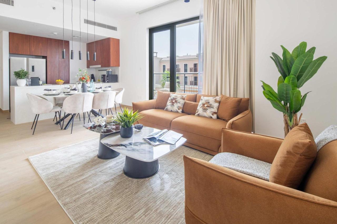 Frank Porter - La Sirene, Jumeirah