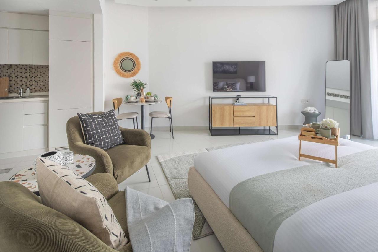 Frank Porter - The Vogue, Business Bay - 3