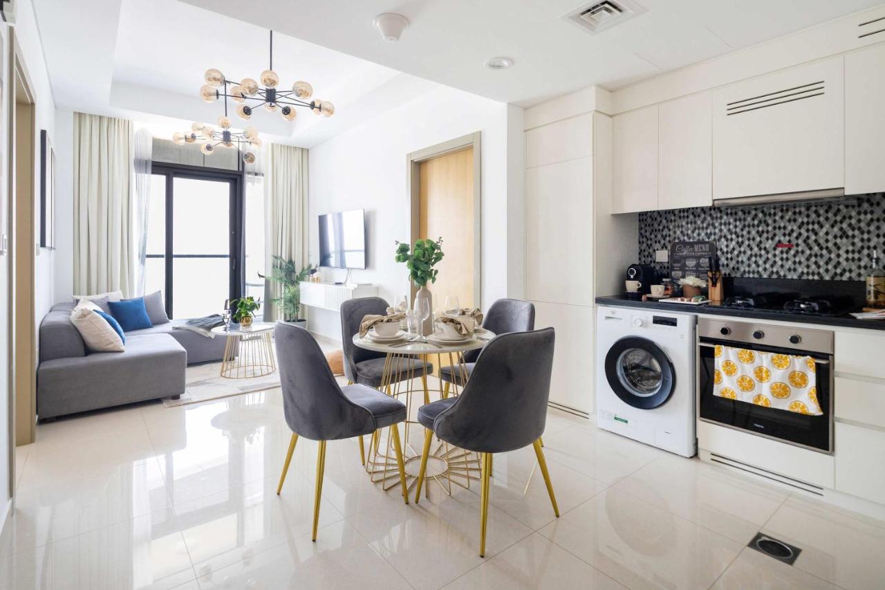 Frank Porter - Aykon City Tower C - 5