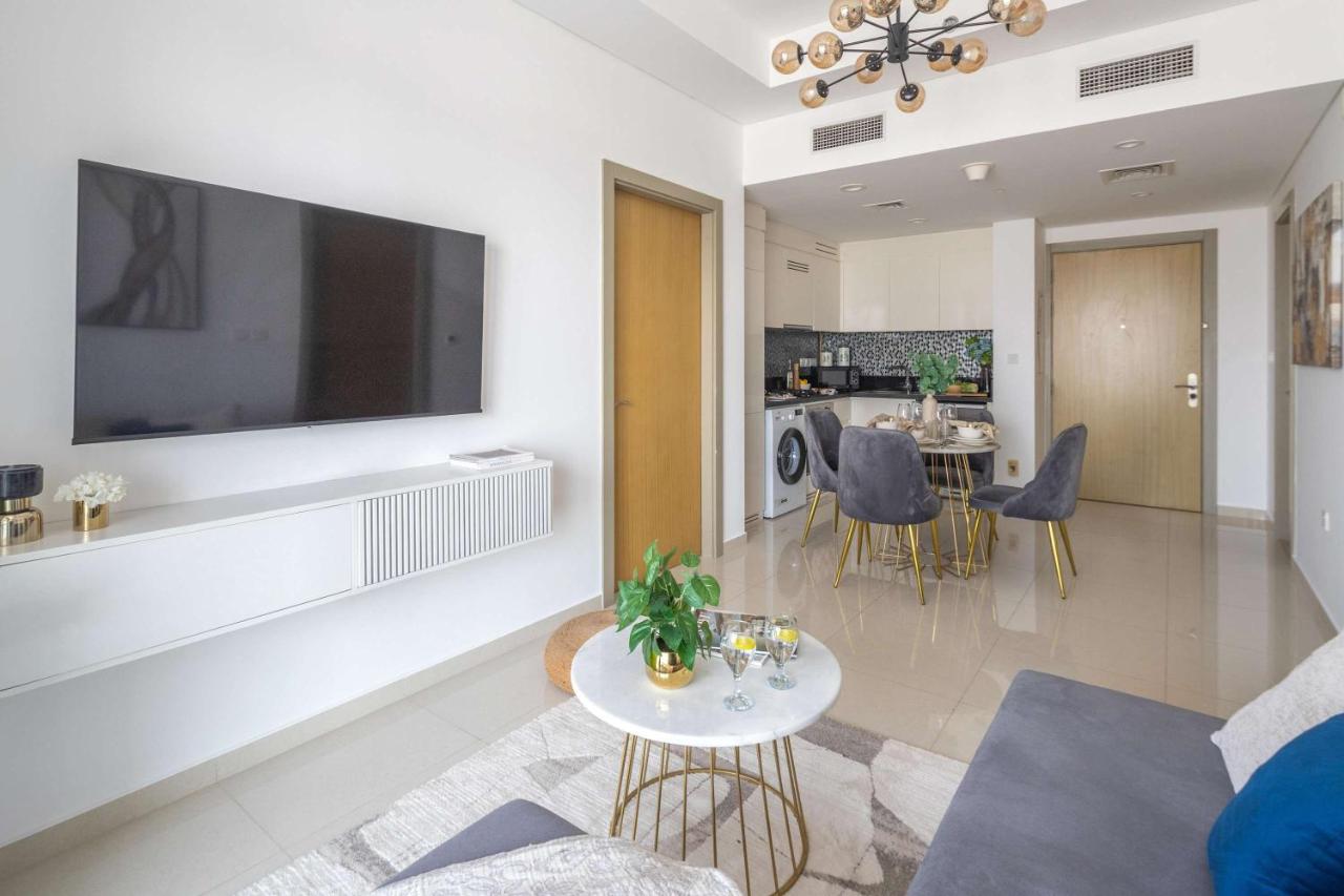 Frank Porter - Aykon City Tower C - 4