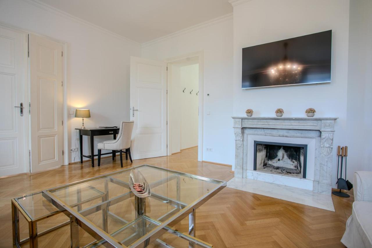 Parkview Boutique Apartments — vista