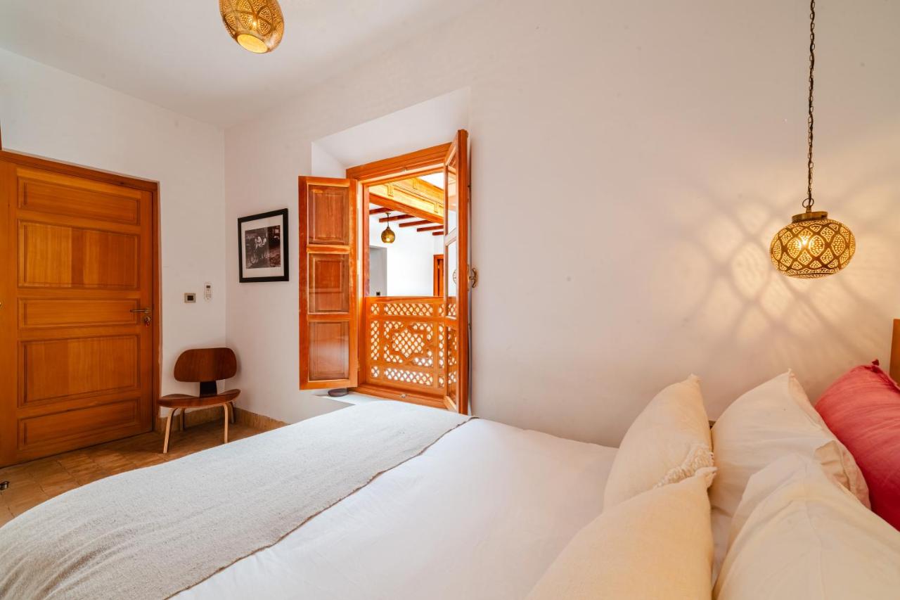 RIAD THE MILESTONE - 2