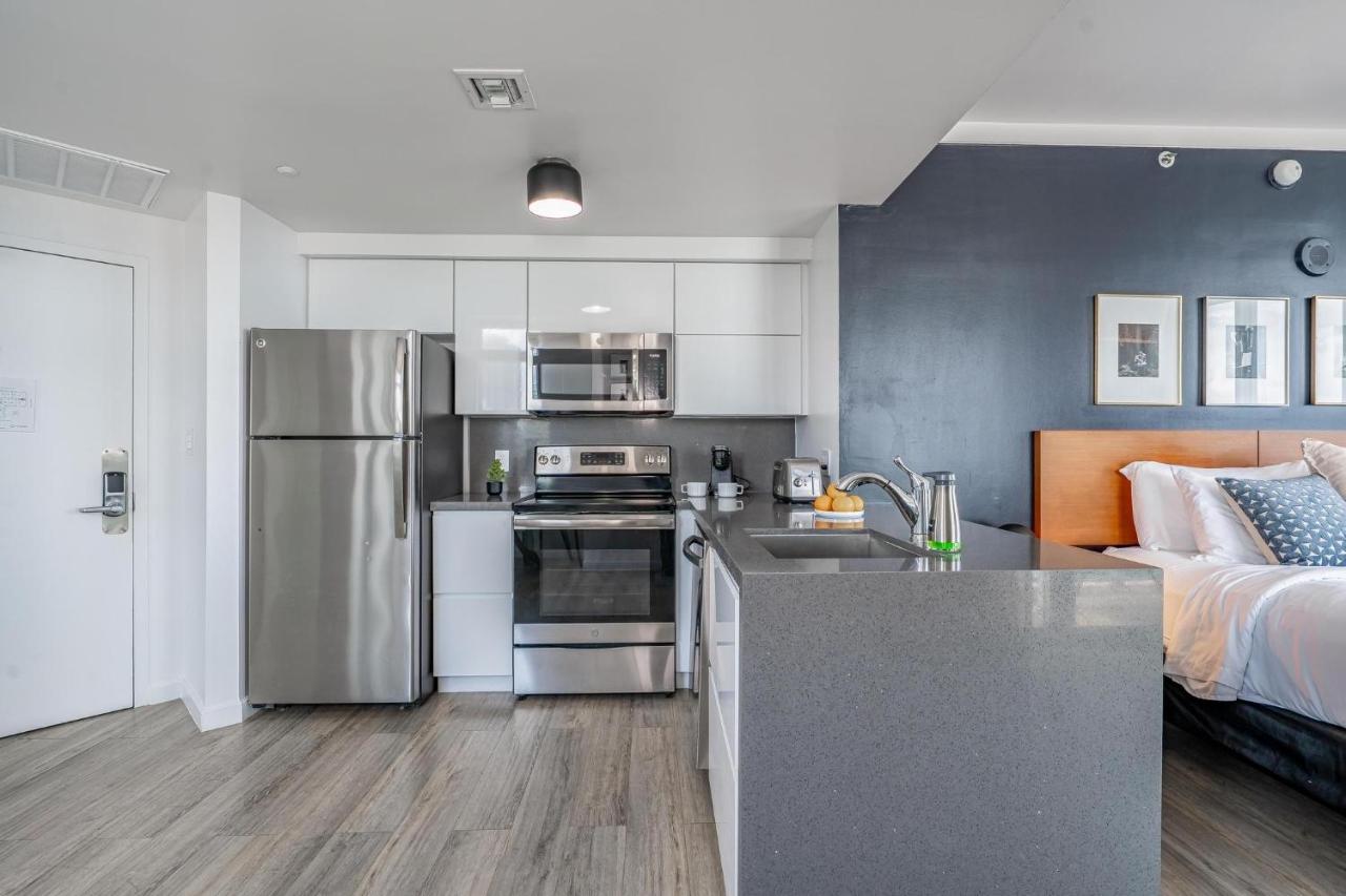 Spacious Connecting Studios Sleeps 4 with 2 Parking Spots - 5