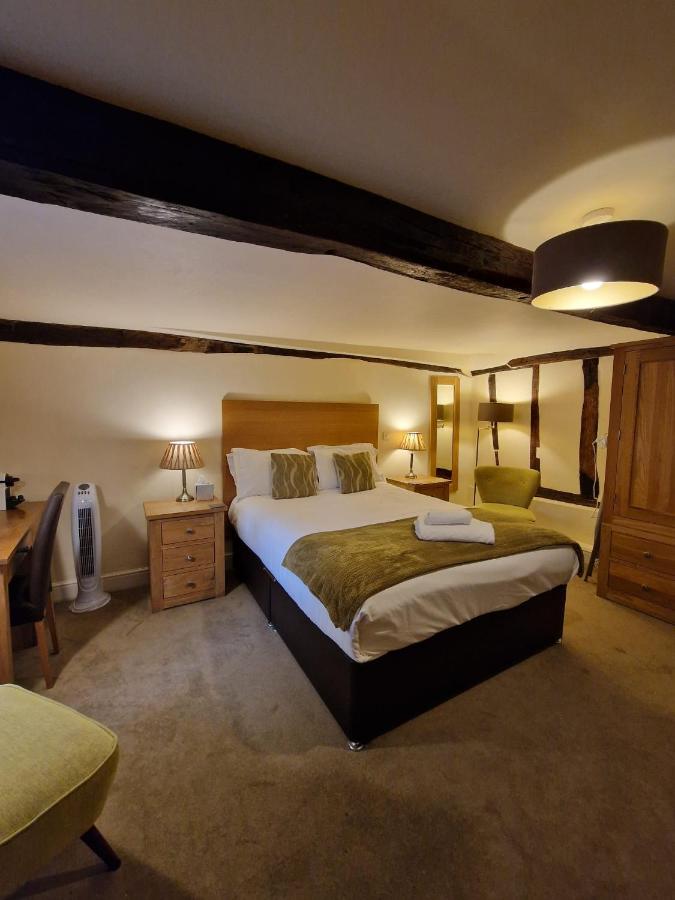 Standard King Room