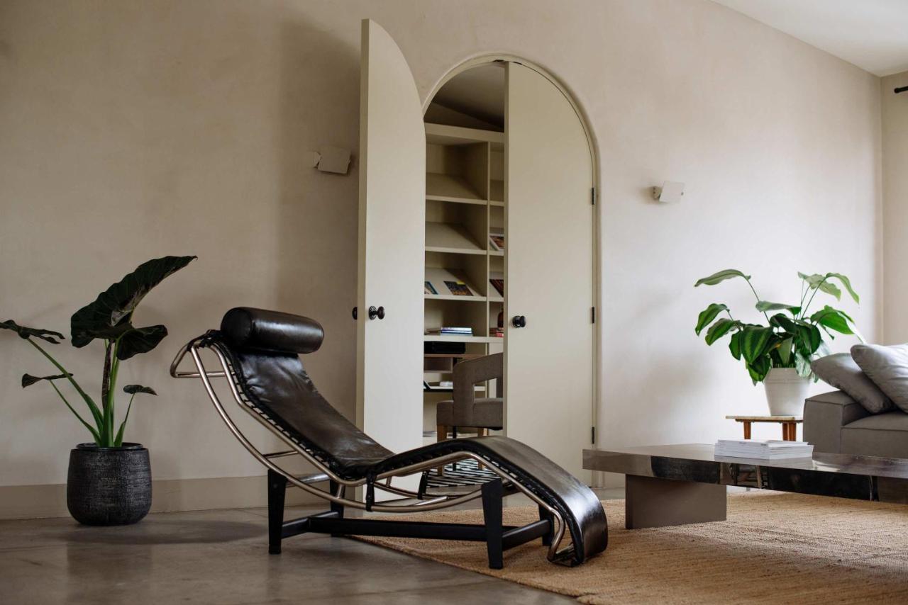 Stylish Penthouse in West Hollywood