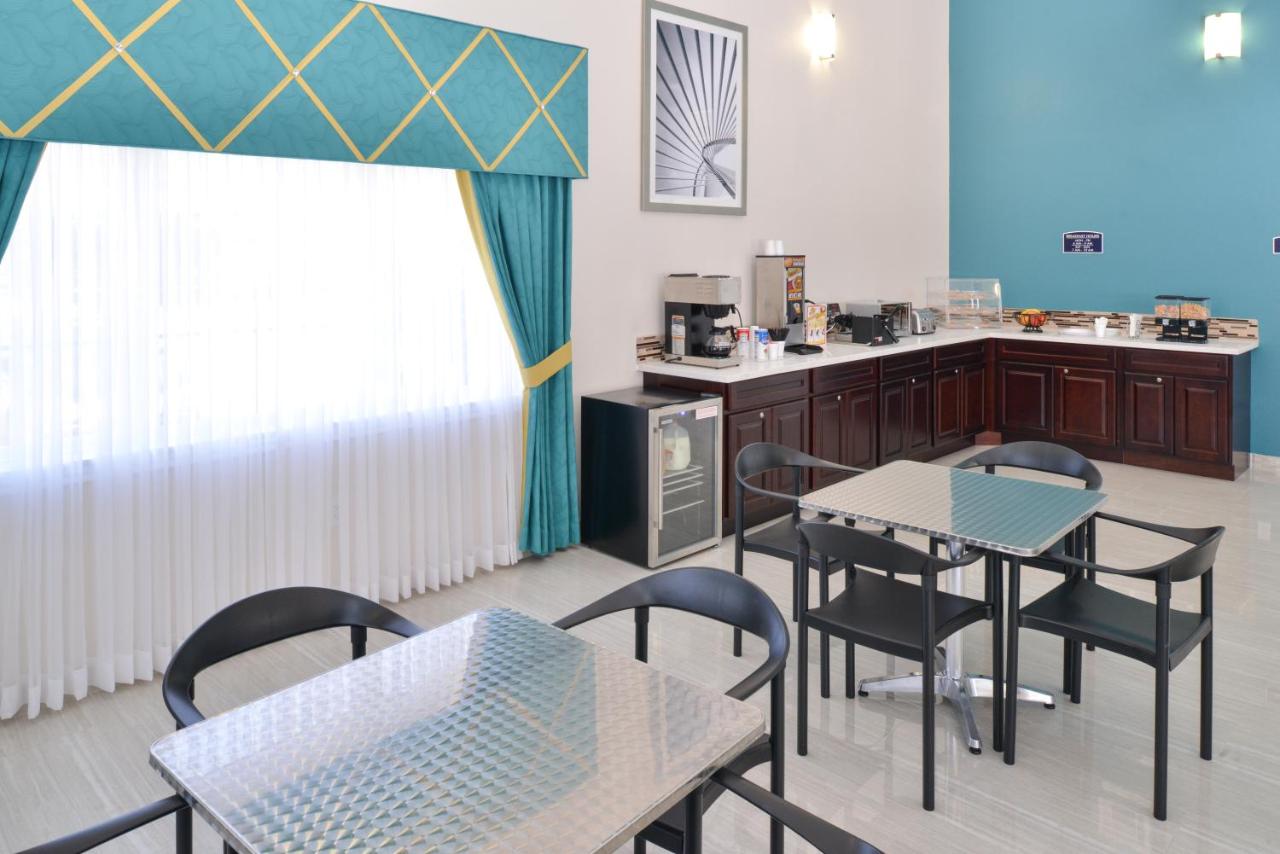 Regency Inn — photo 24