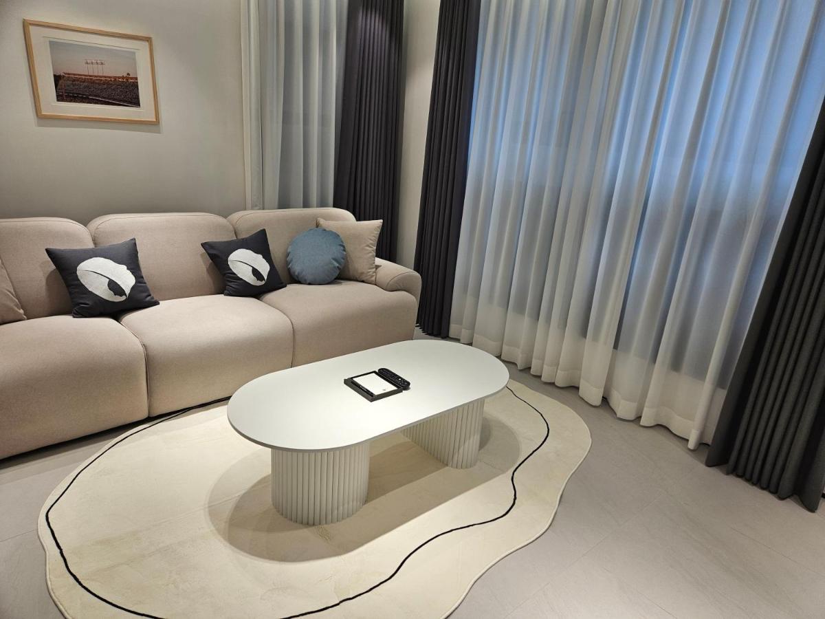 HOTEL THE DESIGNERS LYJ SUITE YEOKSAM - 3