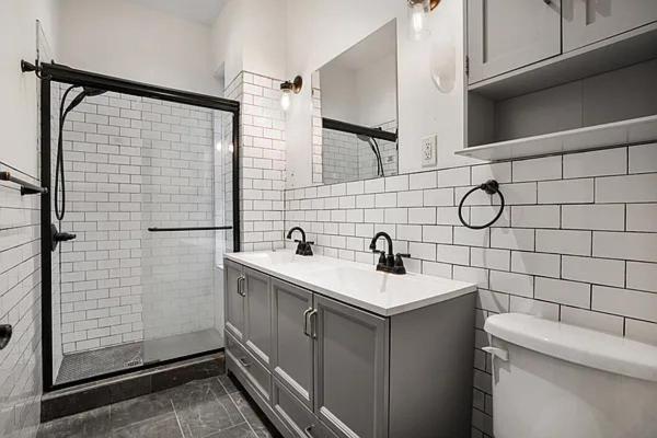 The Marquee House - 3